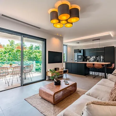 Totolulu Luxury - La Villa Cannes